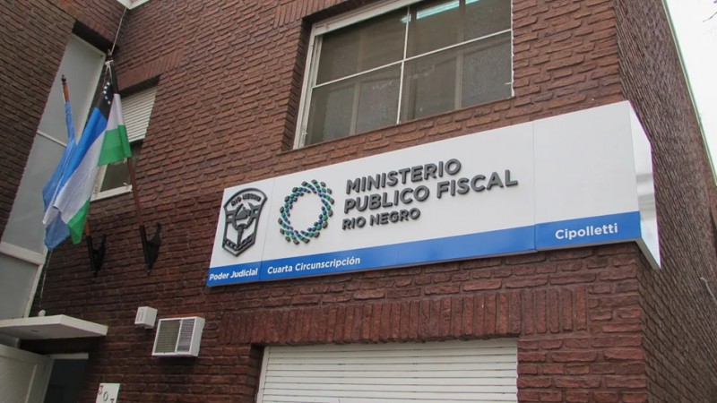 Brutal ataque en Río Negro: un hombre golpeó a su pareja hasta dejarla inmóvil