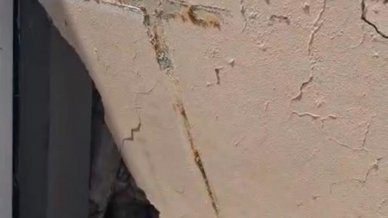 Vecino evacuado relató cómo el terreno avanzó sobre su vivienda: "Esto es inhabitable, no se puede volver"