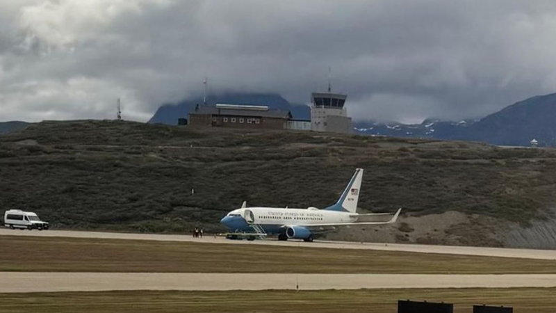 Un avión del Departamento de Defensa de Estados Unidos aterrizó en Ushuaia
