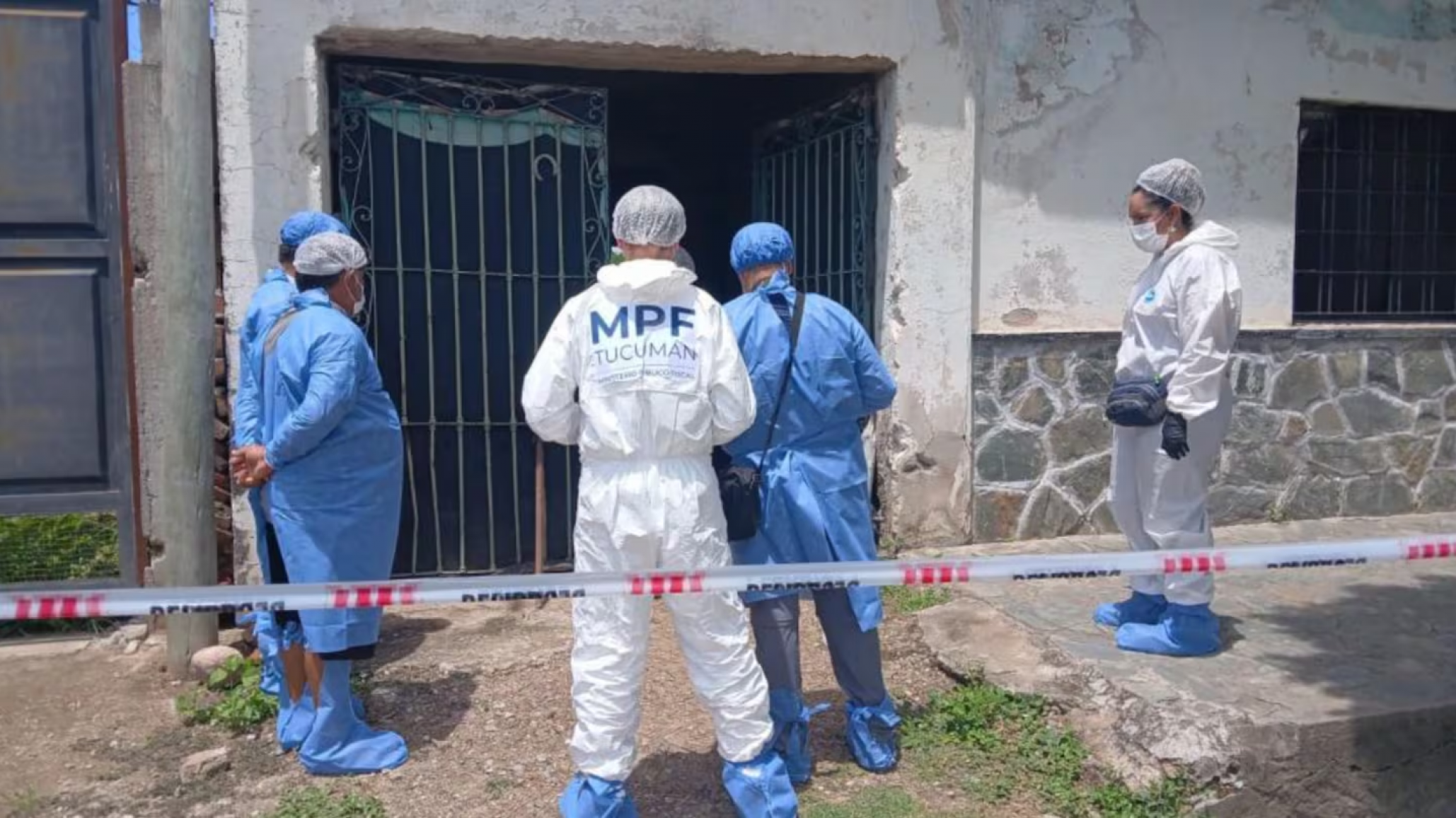 Una mujer y su expareja fueron encontrados muertos: investigan un femicidio seguido de suicidio