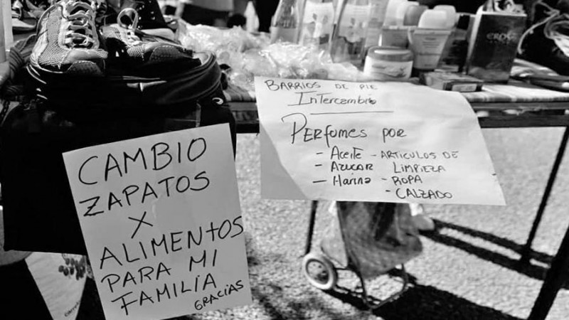 Trueque solidario en barrio Unión: una feriante convoca a intercambiar productos por alimentos