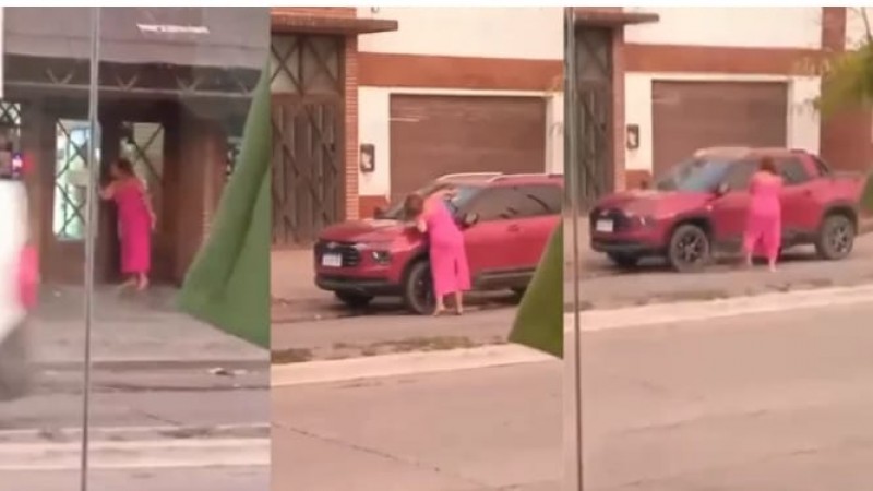 Una mujer destrozó el parabrisas del vehículo de su ex a martillazos