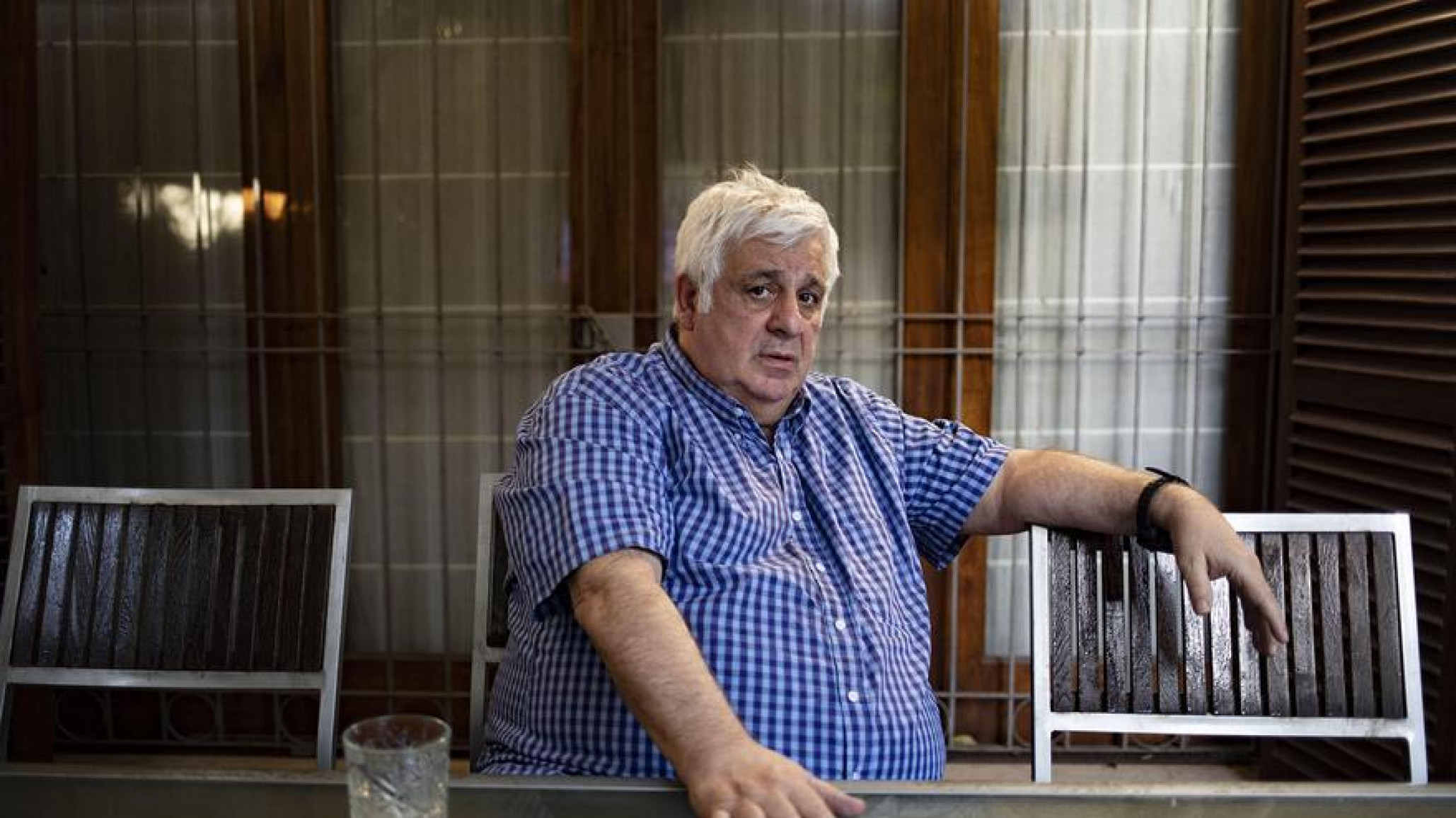 Alberto Samid está internado en Uruguay y su familia pide un avión sanitario para trasladarlo a Buenos Aires