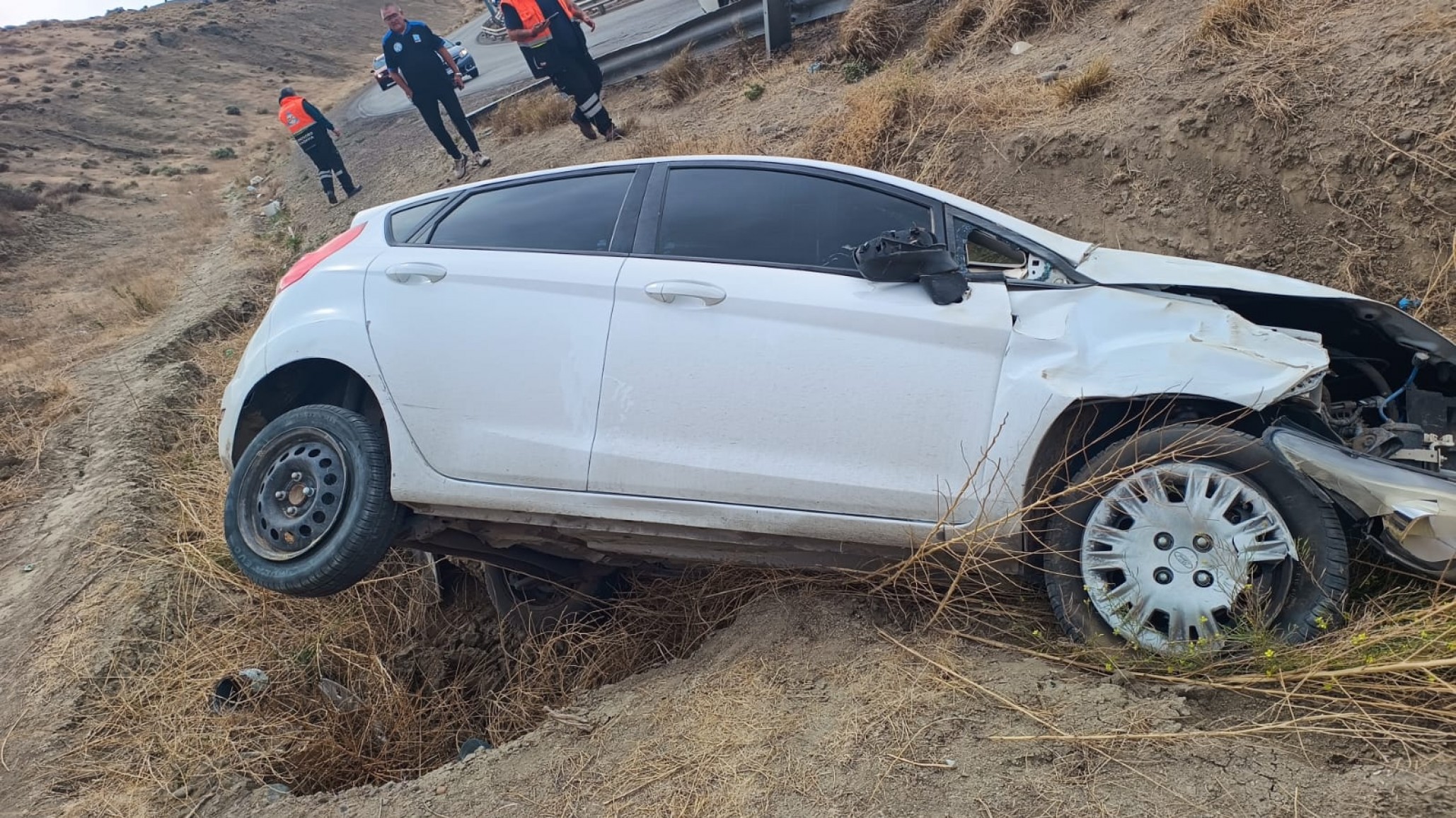 Perdió el control y despistó frente al Cenotafio sobre la Ruta 3