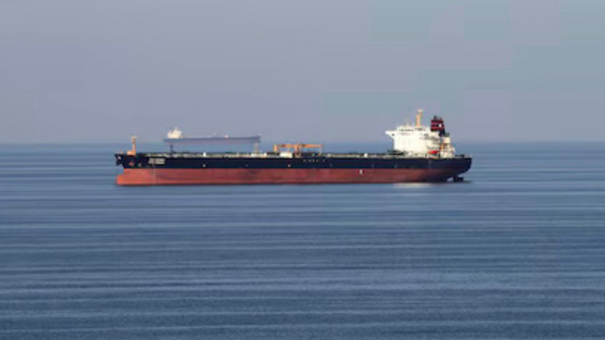 Trump promete garantizar el flujo de energía tras la escalada con Irán