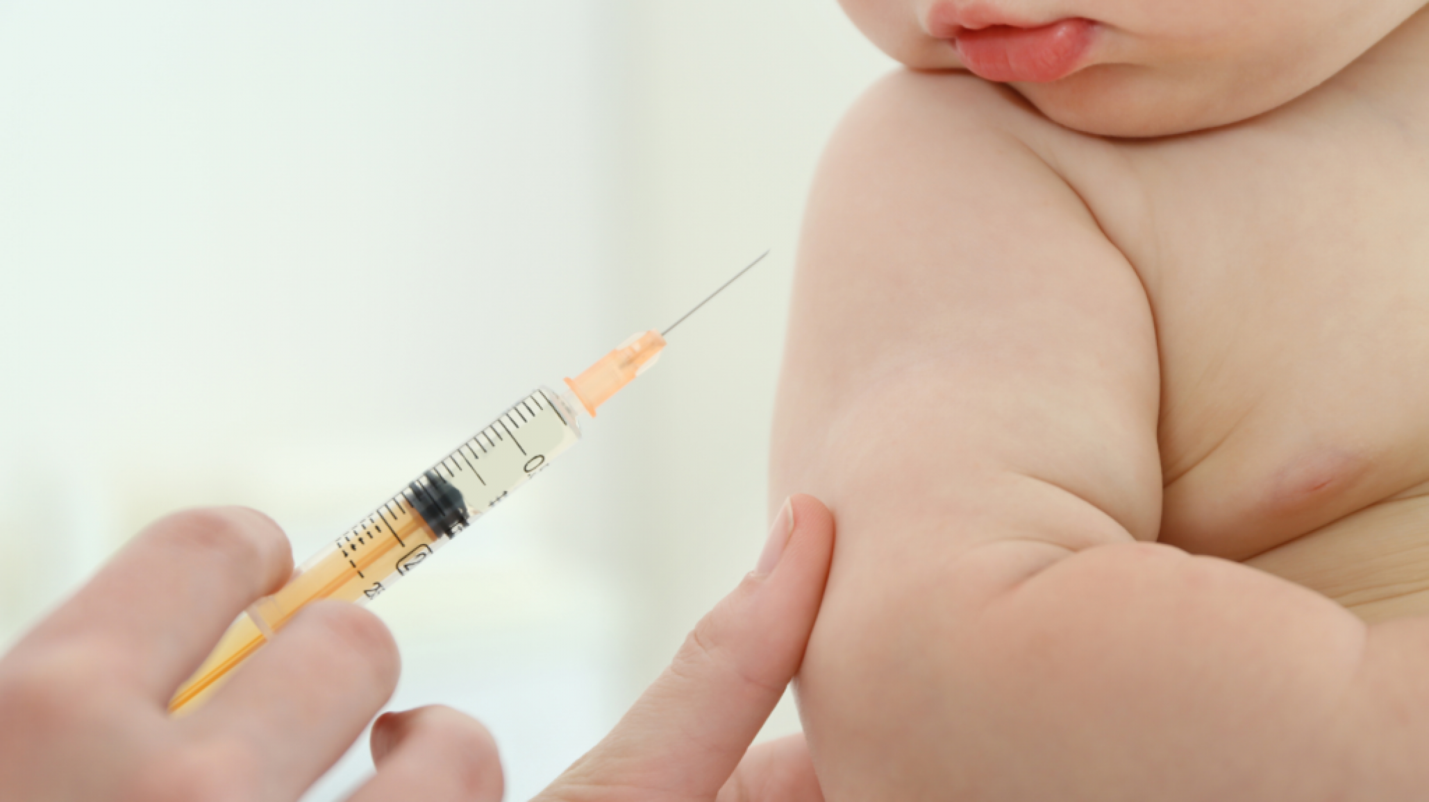 Lanzan una campaña de vacunación antigripal y convocan a completar el calendario de vacunas