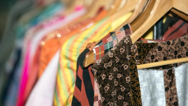 Cáritas organiza una gran feria de ropa para ayudar a familias de Comodoro