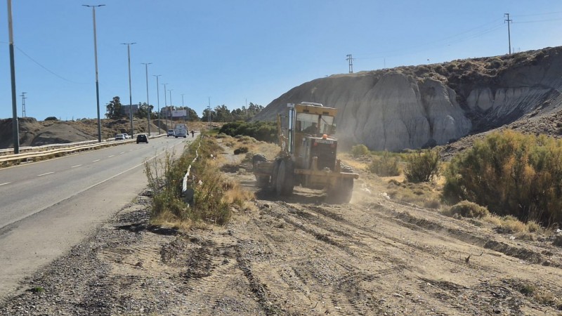 Acceso Norte: equipos trabajan sobre la Ruta 3