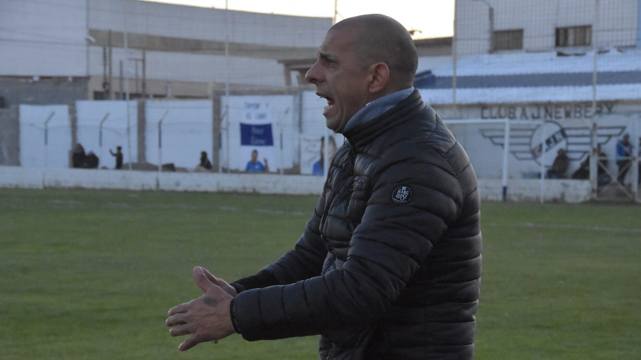 Hugo Barrientos dejó de ser el entrenador de Jorge Newbery