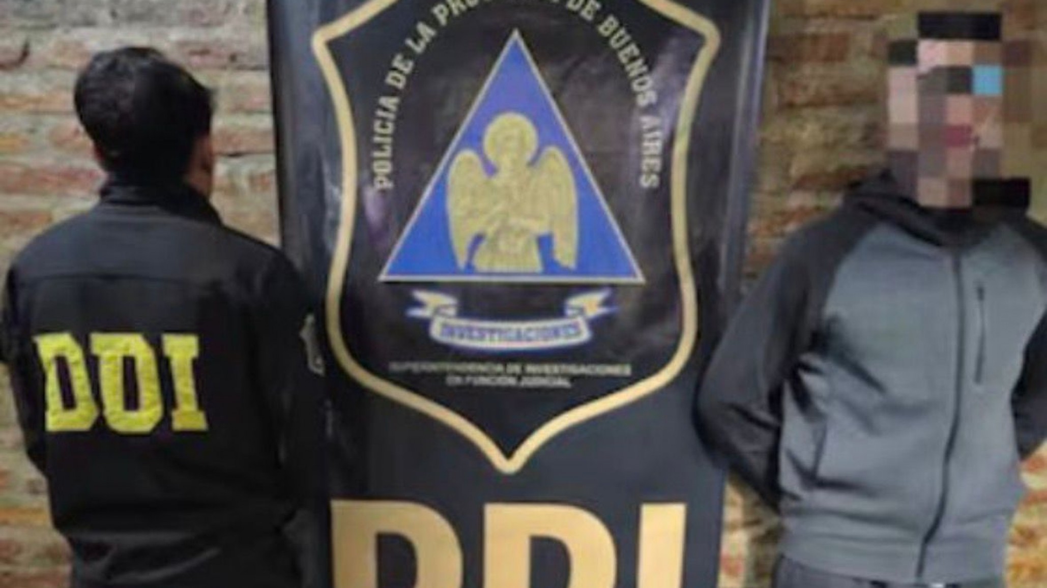 Detienen a un empresario en Moreno acusado de envenenar a sus socios para quedarse con la empresa