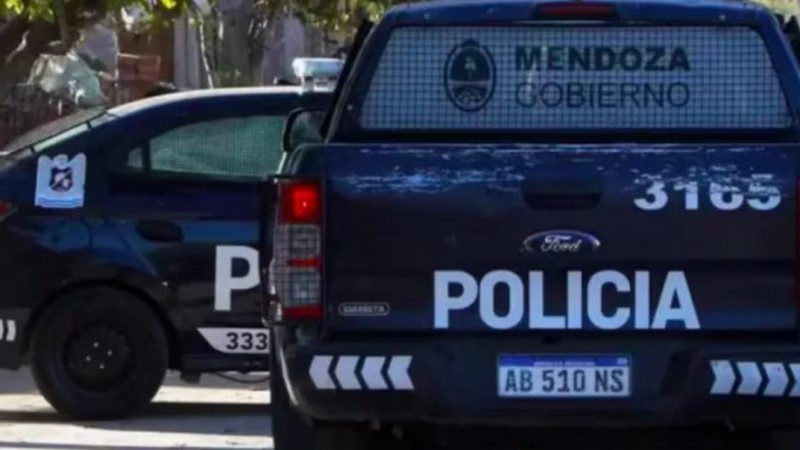 Asesinan a un hombre a piedrazos y botellazos en Godoy Cruz