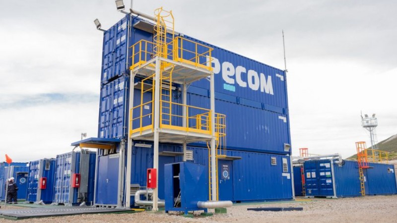 Más ajuste en Chubut: la inversión de PECOM en Manantiales Behr queda a mitad de lo que invertía YPF