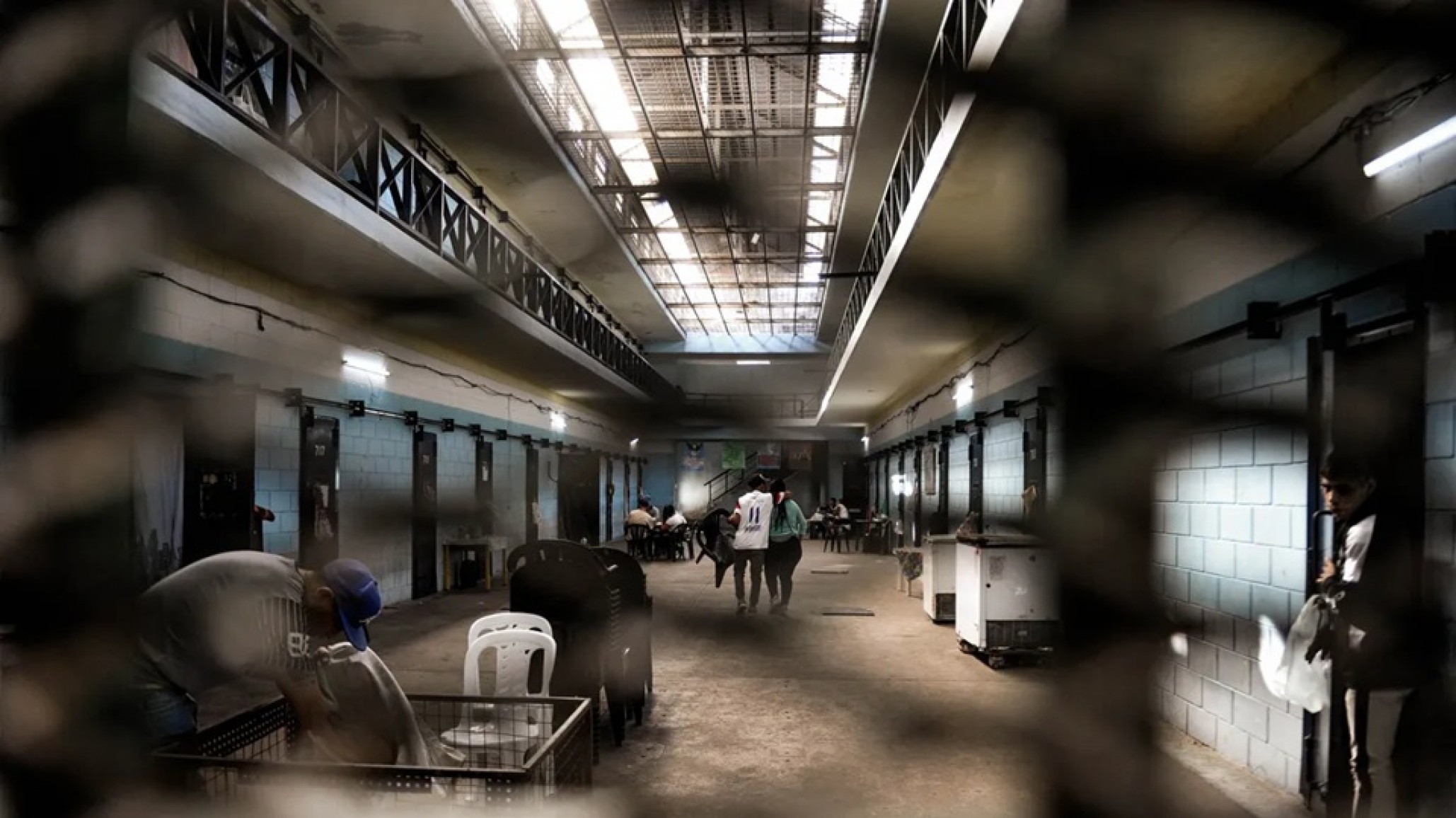 Cárceles sin señal: bloqueo total a los celulares de los presos