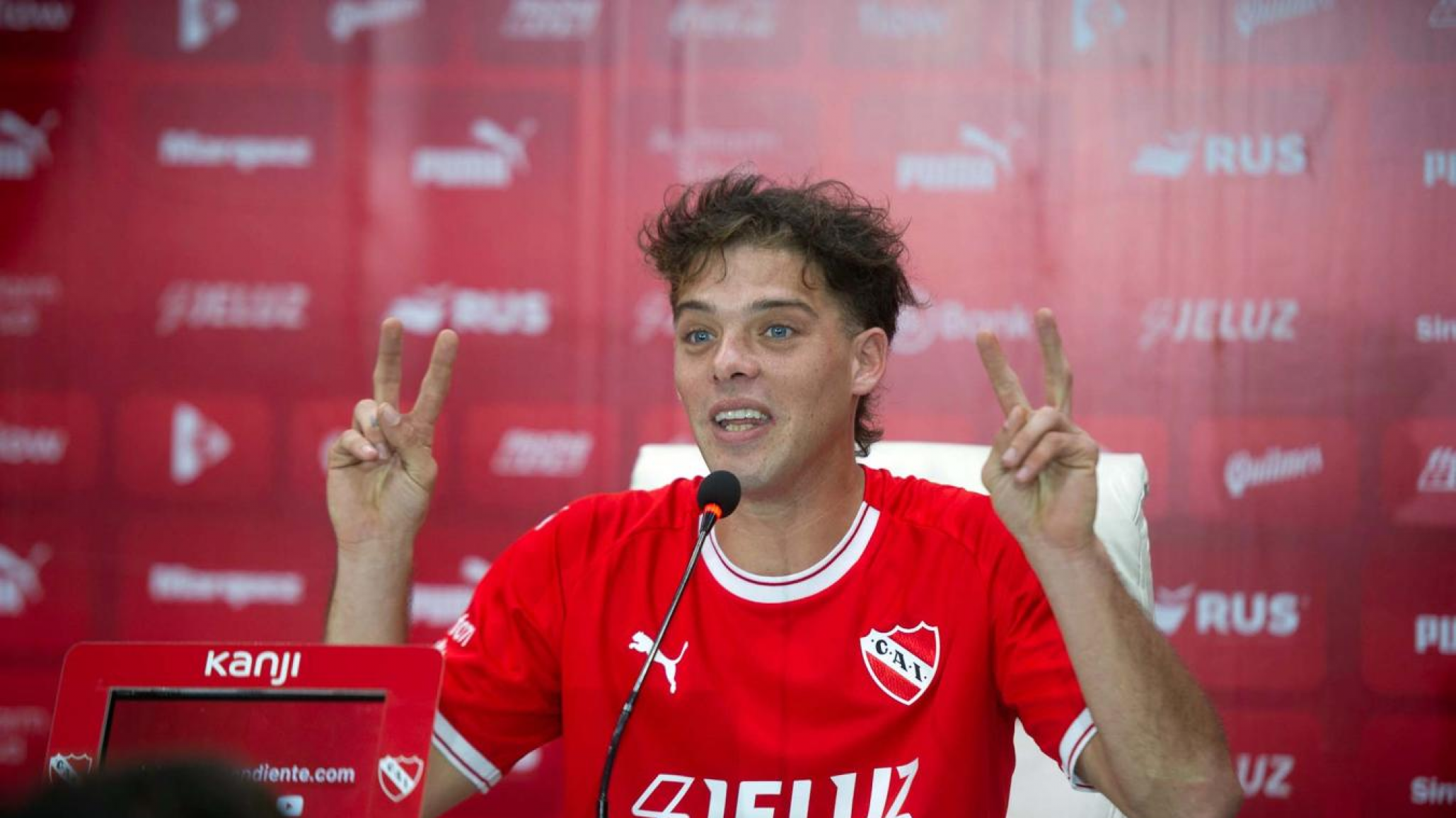 Santiago Maratea se filmó manejando y pidieron inhabilitar su licencia