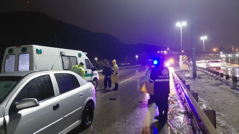 Choque sobre Ruta 3 frente a Eureka: un auto impactó desde atrás a otro vehículo