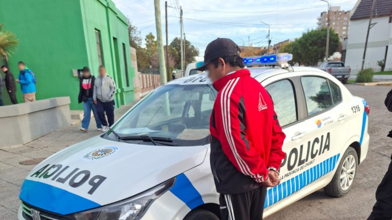 La Policía del Chubut detuvo al acusado de asesinar a un hombre en Rawson
