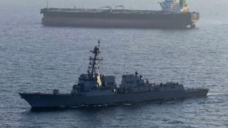 Estados Unidos lanzó nuevos ataques contra posiciones iraníes cerca del estrecho de Ormuz