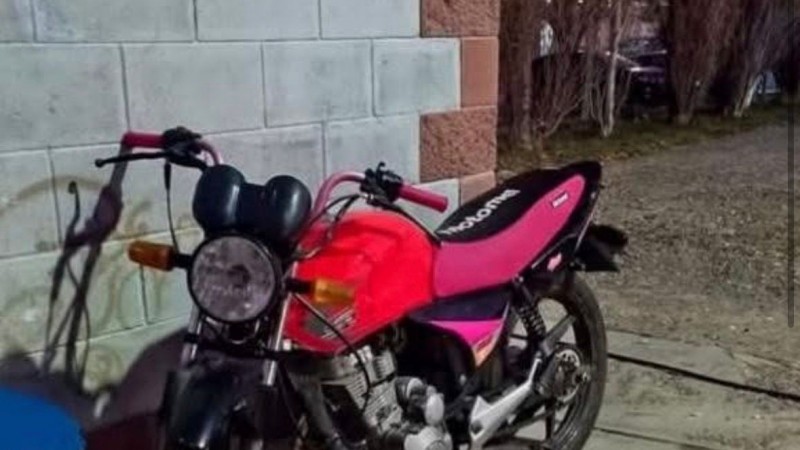 Buscan una moto robada en el barrio 2 de Abril y piden ayuda para encontrarla
