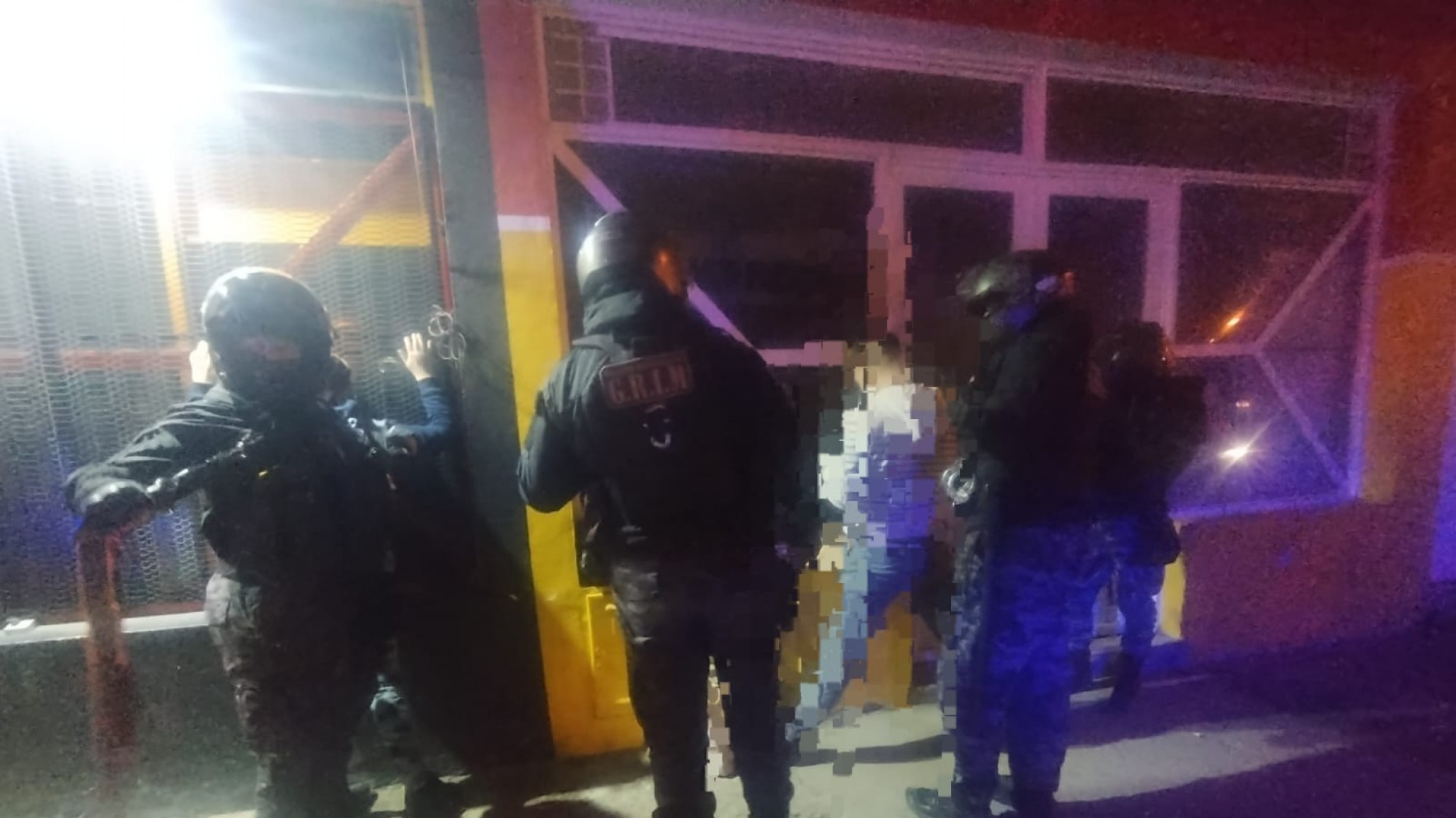 Intentaron estafar a un comercio con una falsa transferencia y terminaron detenidos