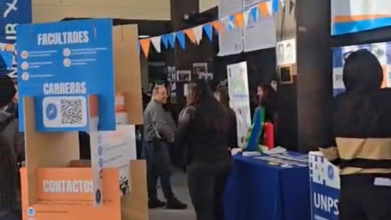 Más de 3.600 estudiantes participan de una nueva edición de "La Uni te Recibe"