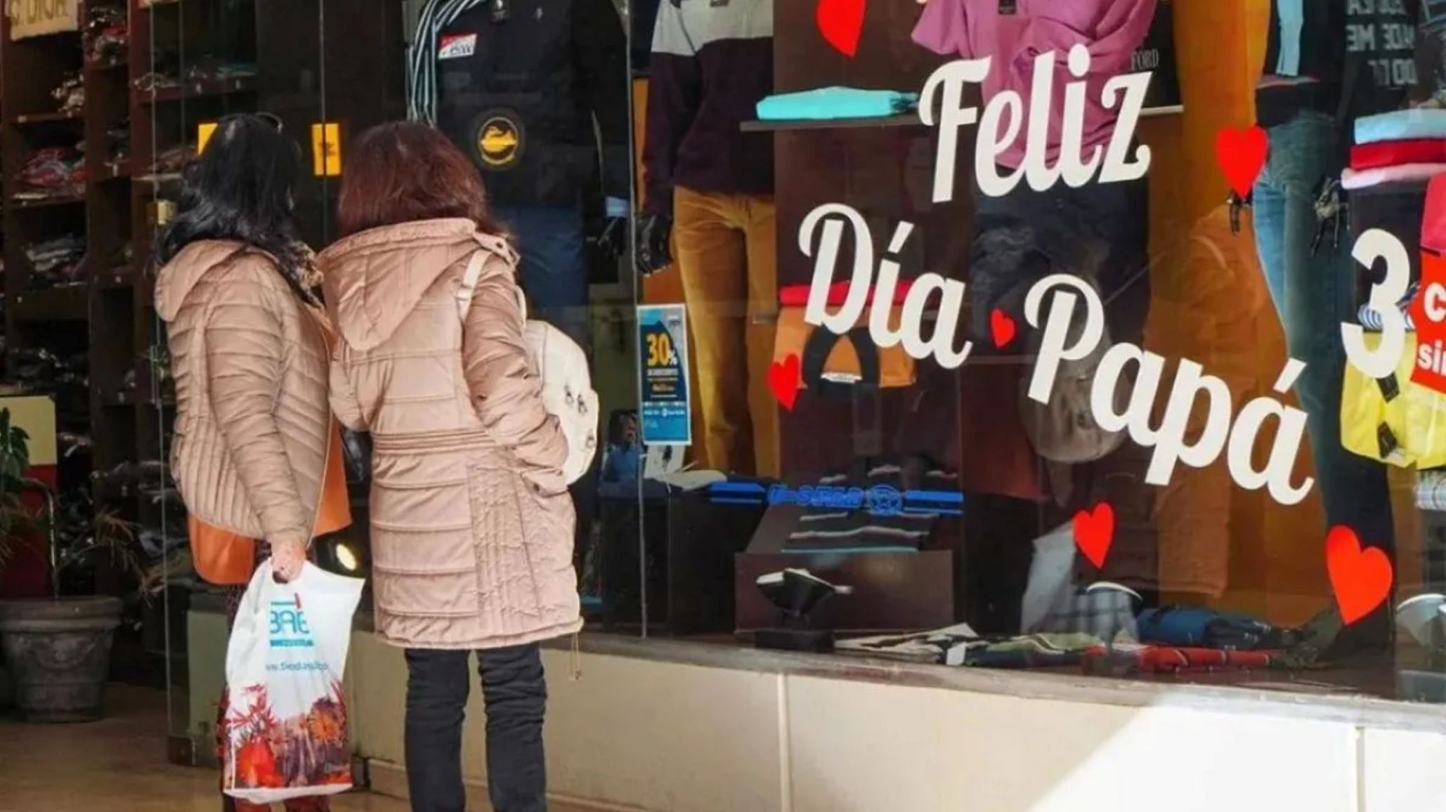 Día del Padre 2026: las ventas cayeron y el consumo sigue en retroceso en Argentina