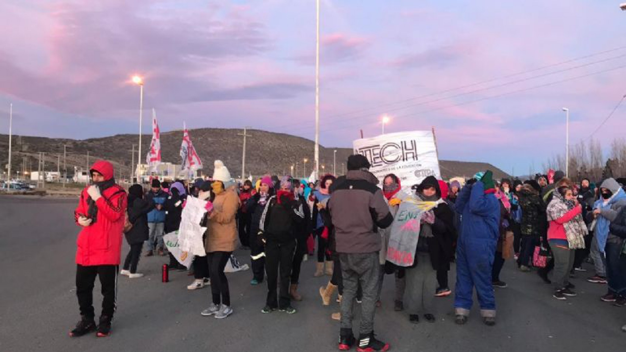 A las 18 se levantaron las protestas en las rutas, mañana se movilizan nuevamente los estatales