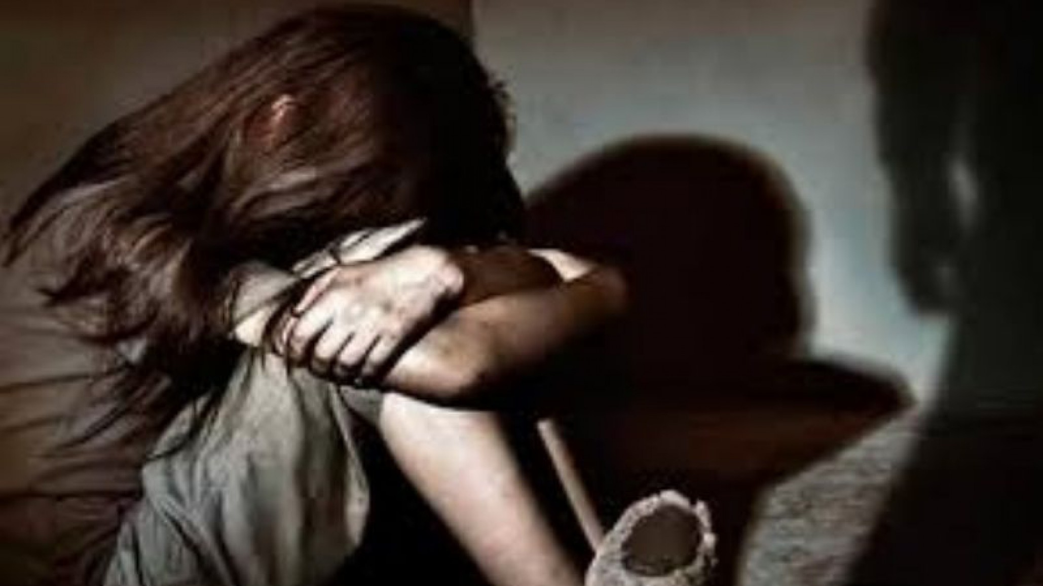 La madre la prostituía, fue condenada y ahora denunció un abuso de su hermano
F:SJ8