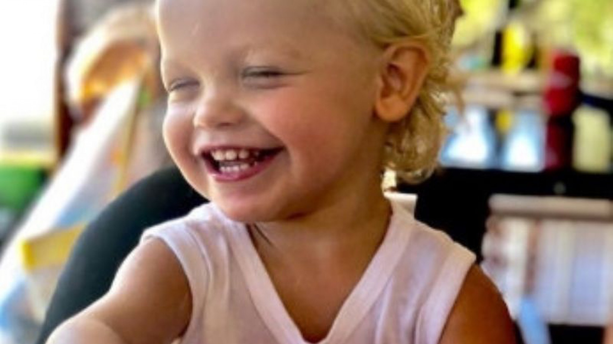 ¡Mirko súper celoso de su papá! Jujuy Giménez abrazó a Marley y el pequeño la corrió