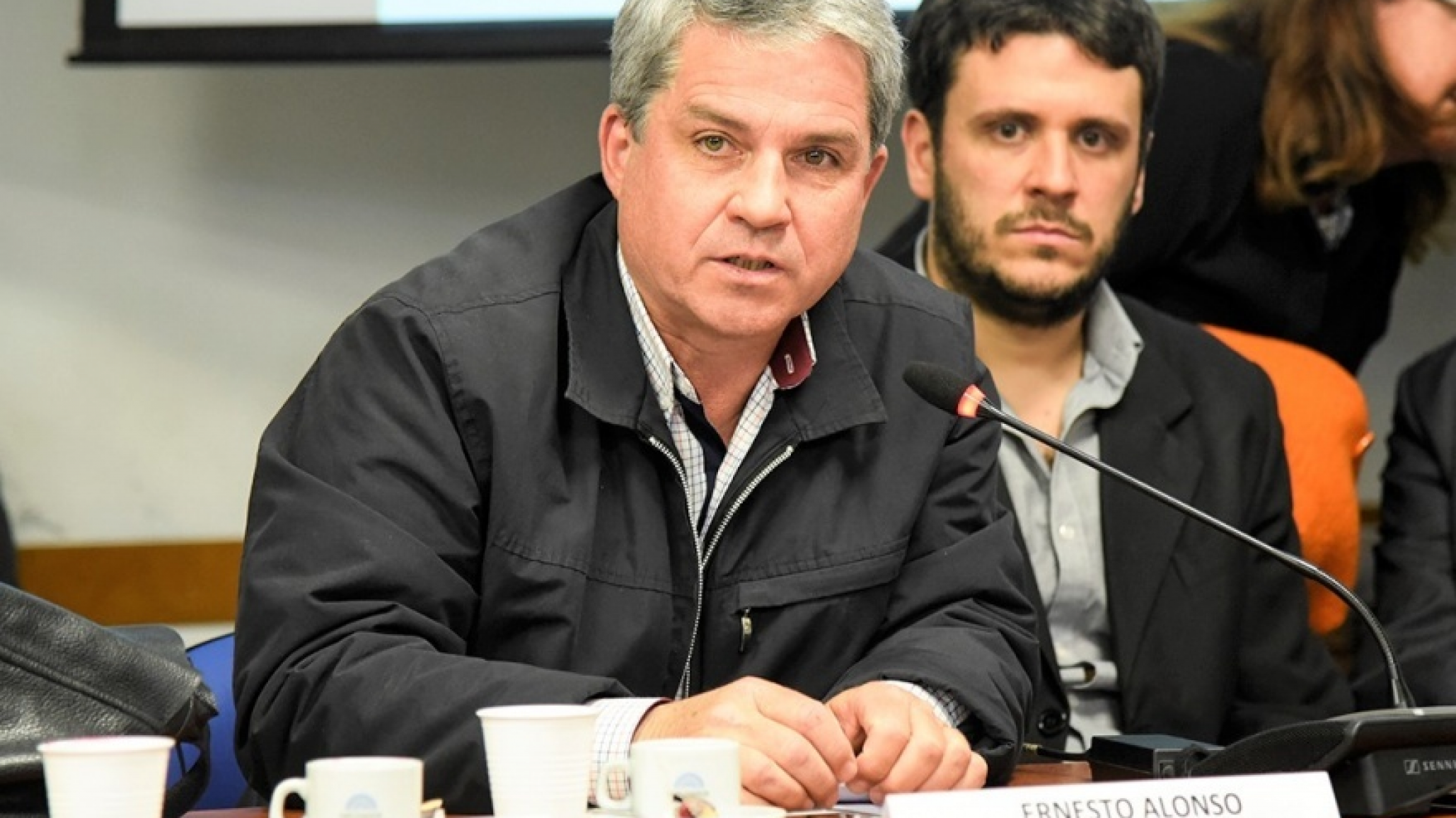 Excombatientes denuncian el uso de la causa "Malvinas" con fines electorales por parte del presidente Milei