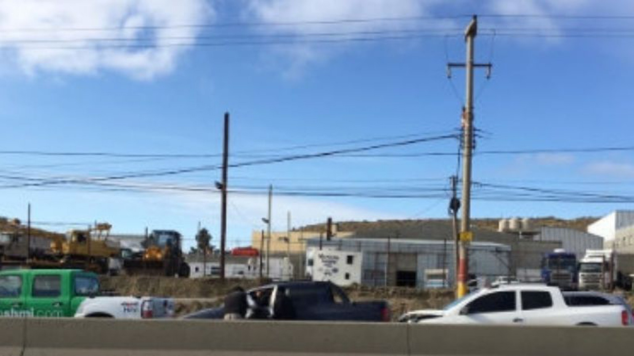 Choque en cadena: Colisionaron 3 camionetas