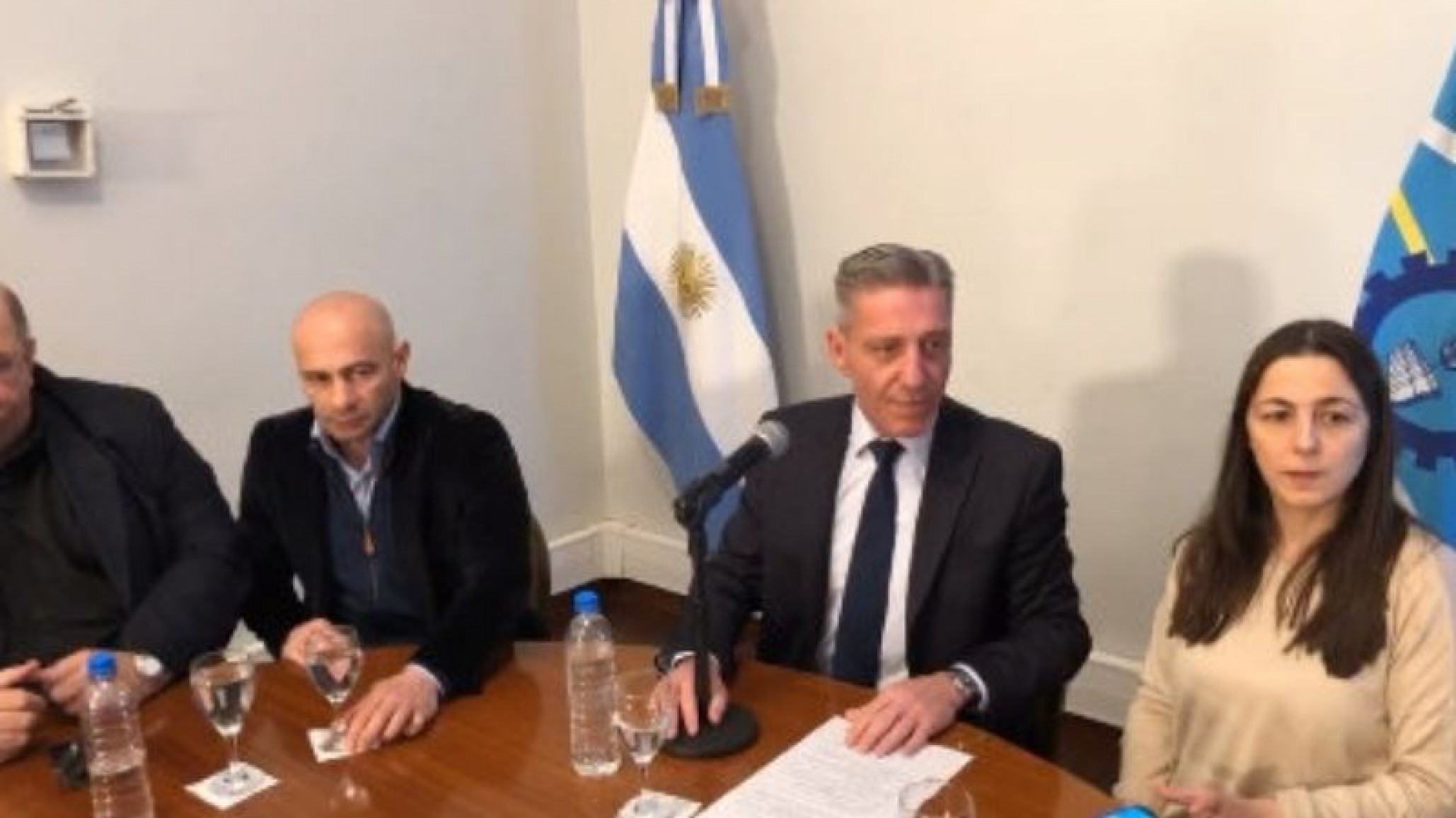 Chubut : Arcioni se solidarizó y dio días de duelo “Los chubutenses nos merecemos estar en paz”