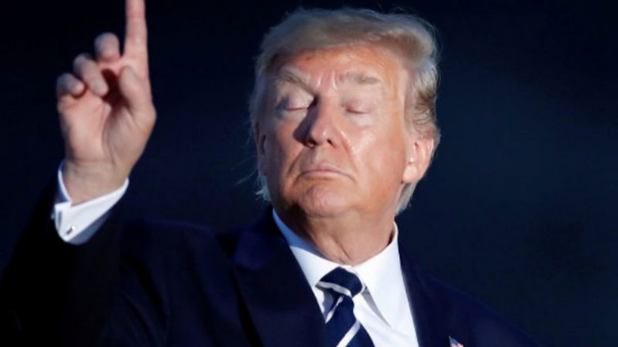 El primer tuit en español de Donald Trump