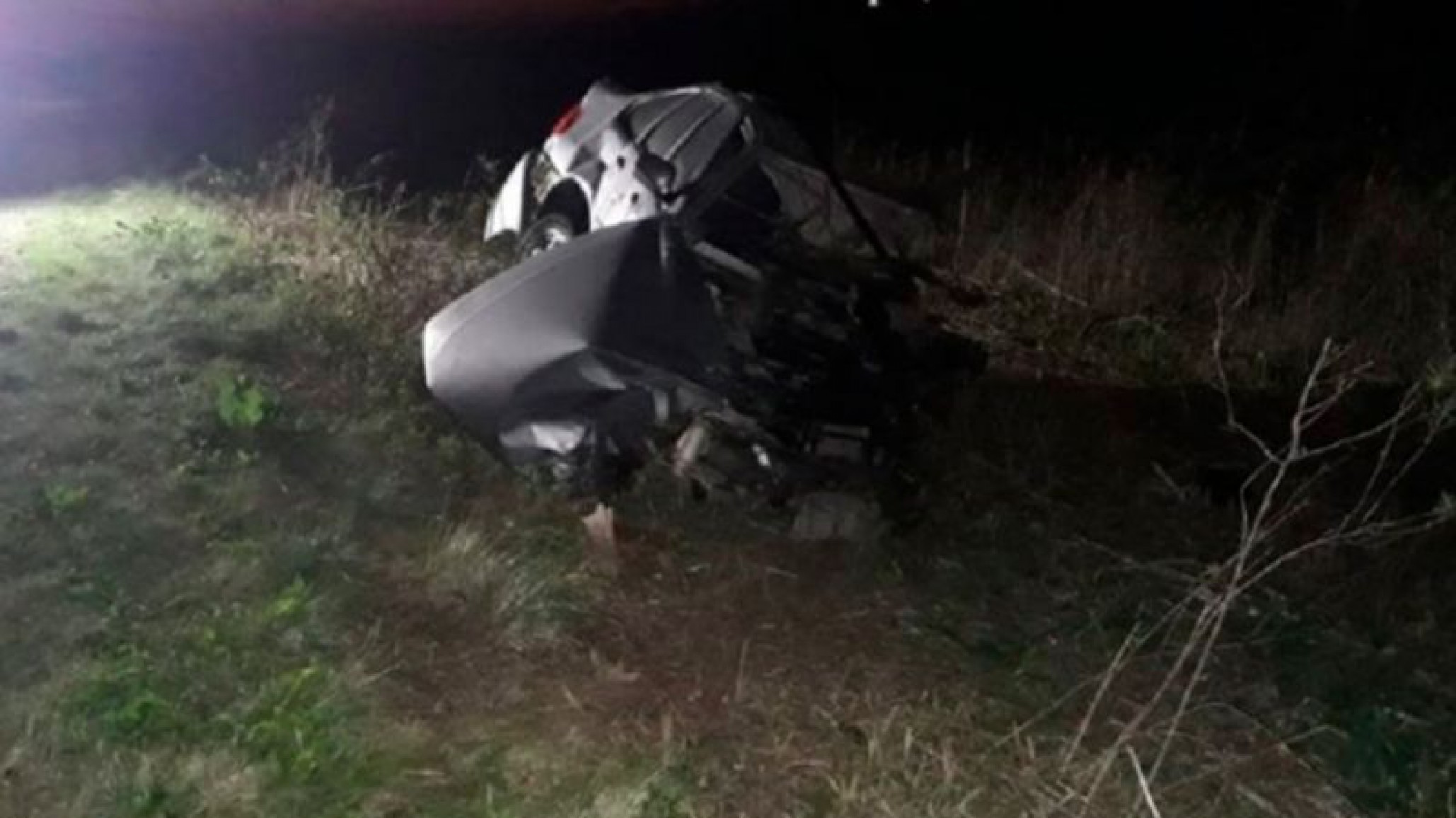 Brutal choque entre un camión y un auto: el hombre fallecido habría planificado su muerte