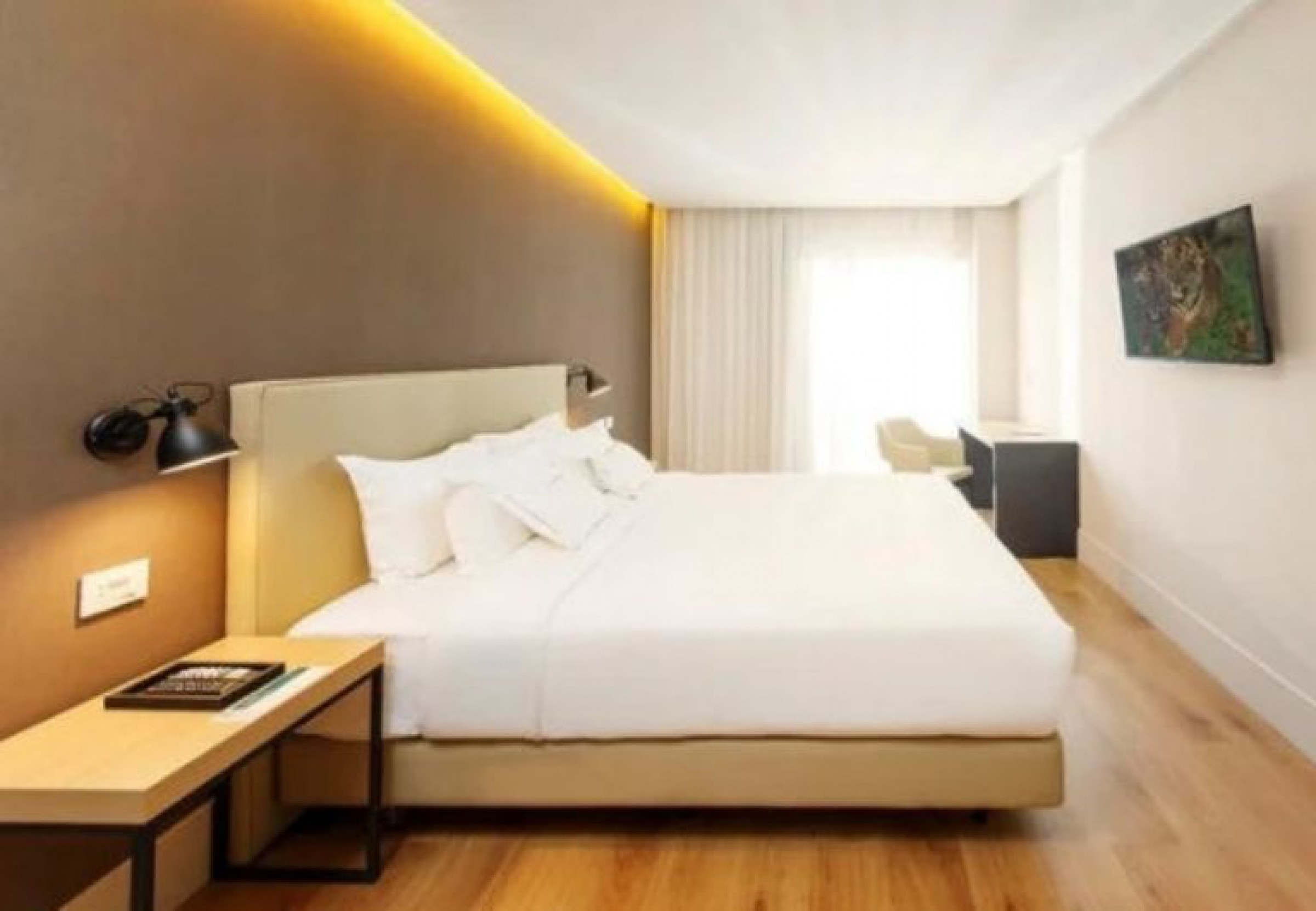 De la cárcel a un hotel de lujo: Así está Ronaldinho en su nuevo alojamiento con el arresto domiciliario