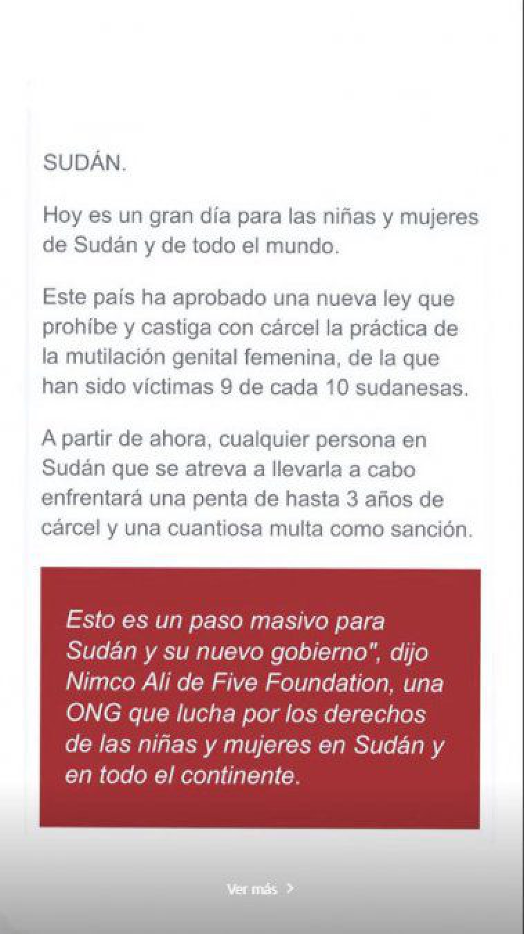 ¡Escote profundo! Celeste Cid al natural, se le ve….