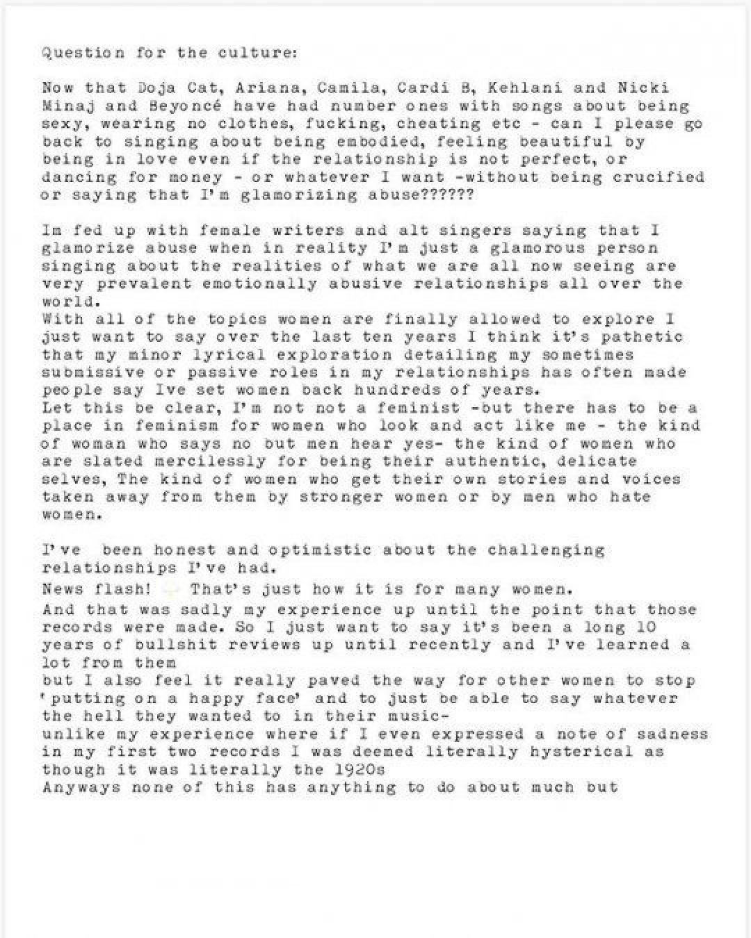 Lana del Rey y un fuerte descargo: ”No soy una ‘no feminista’, pero tiene que haber un lugar en el feminismo para mujeres como yo”