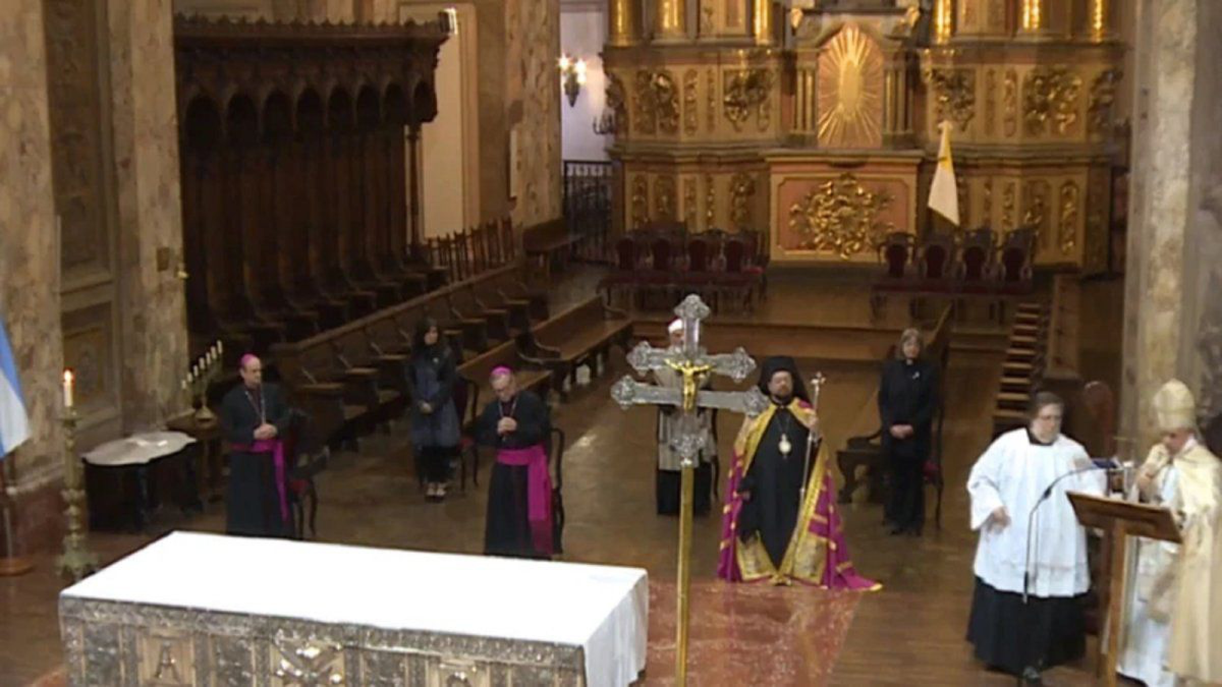 El cardenal Mario Poli respaldó las decisiones del Gobierno: “Las medidas molestan, pero siempre es para el bien común”