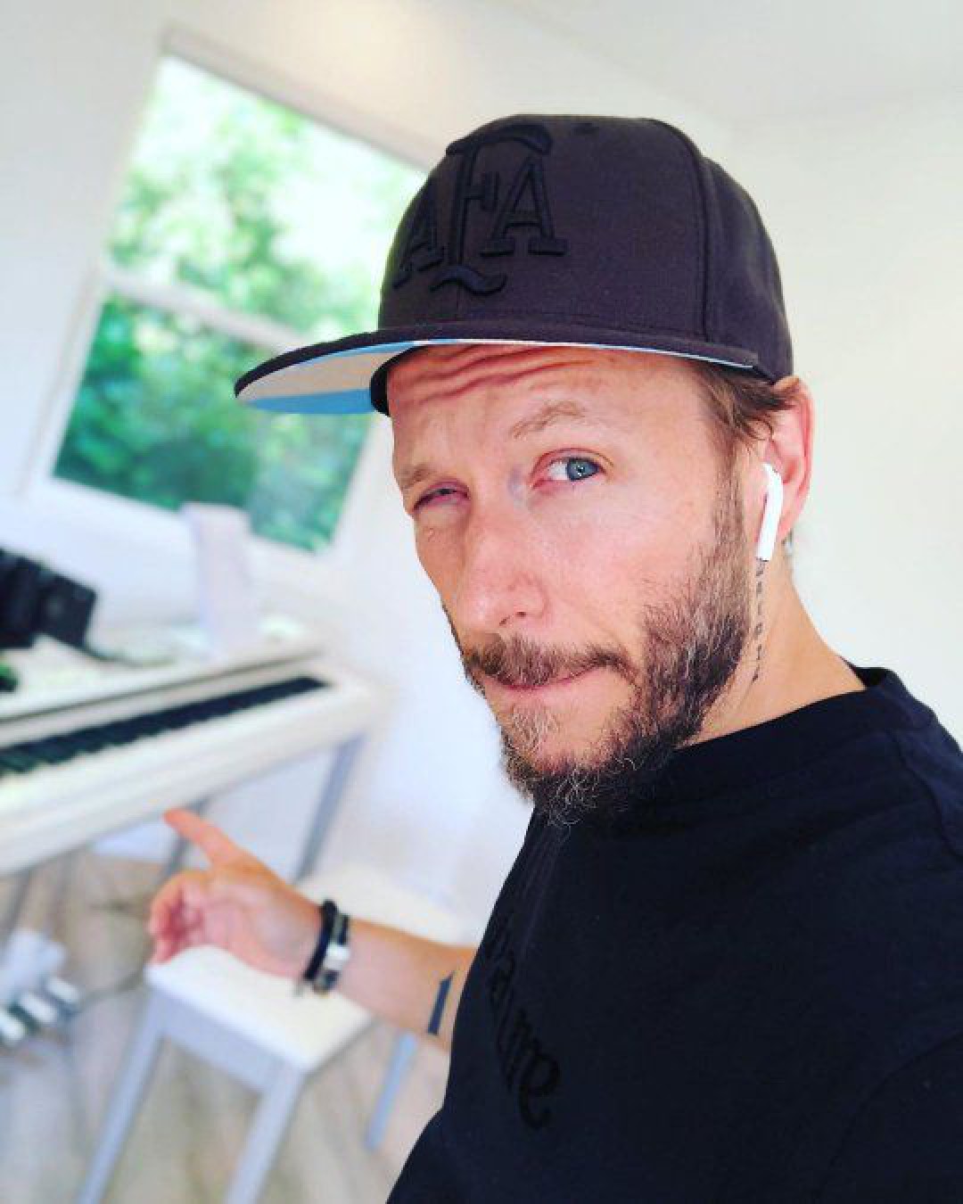 Noel Schajris asombrado con el regaló de su hija: ”Un recordatorio de su mundo”