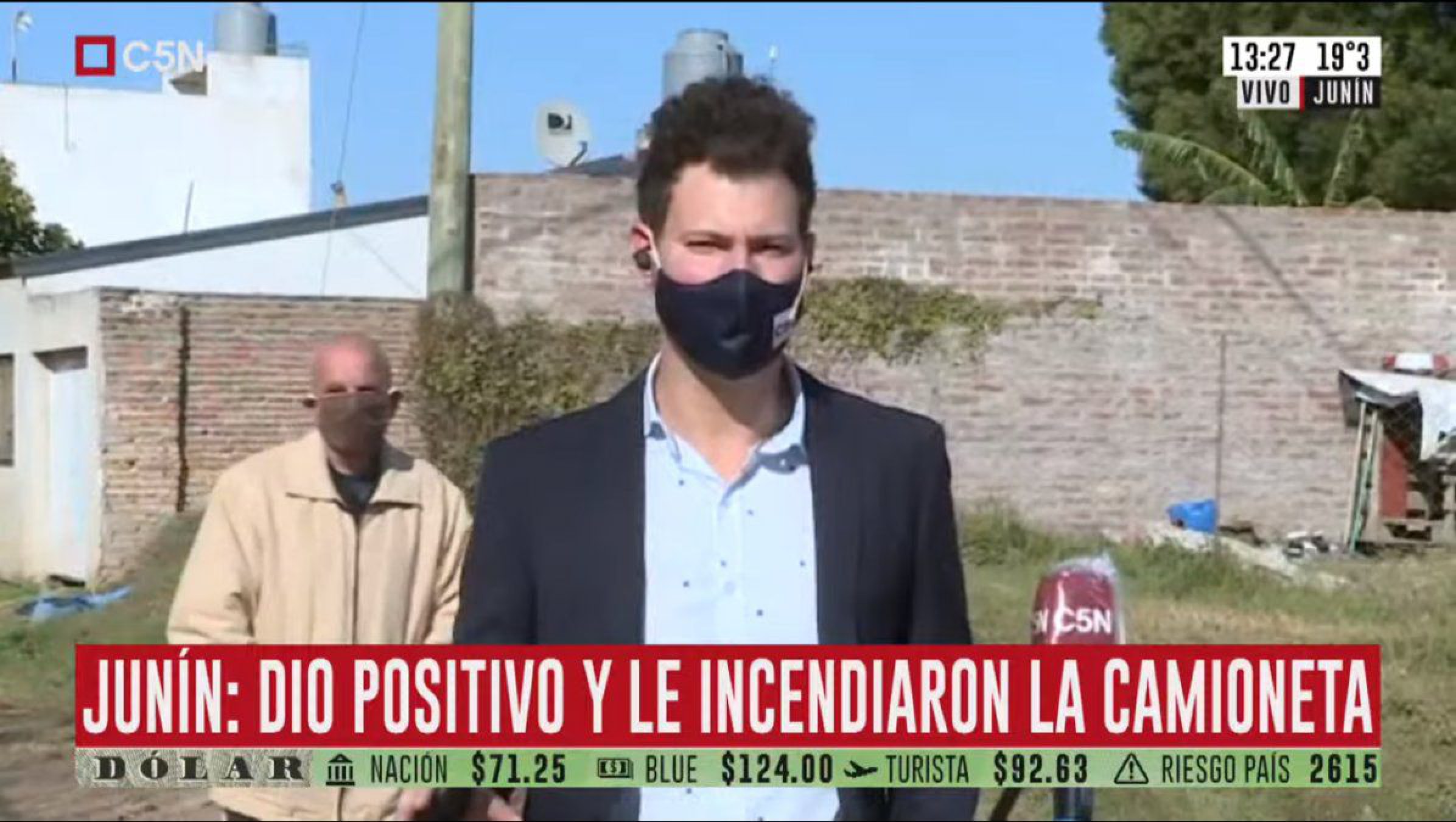 Dio positivo por coronavirus: le incendiaron la camioneta