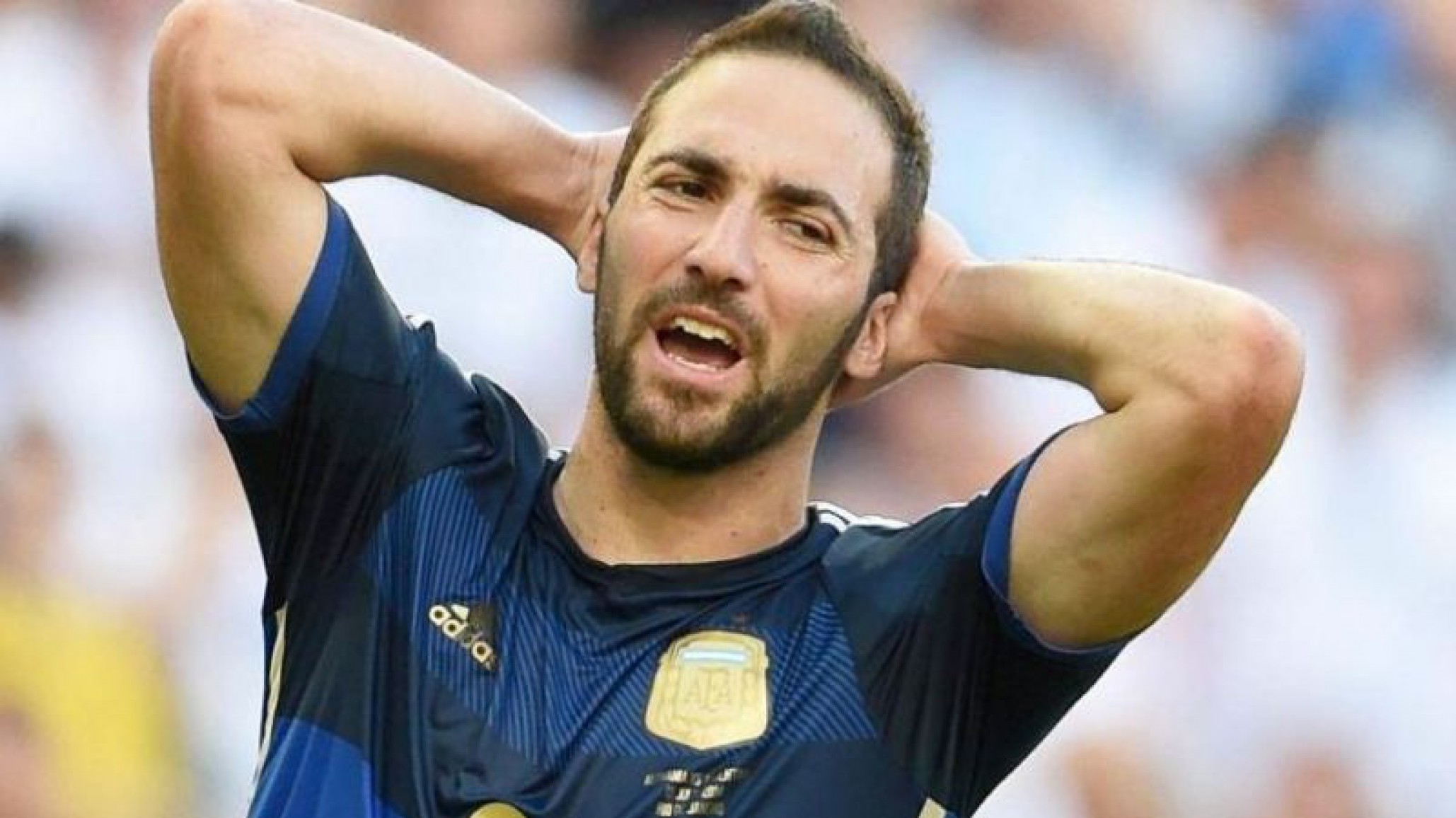 Errar es de humanos: Higuain se excusa por el gol errado en el Mundial del 2014