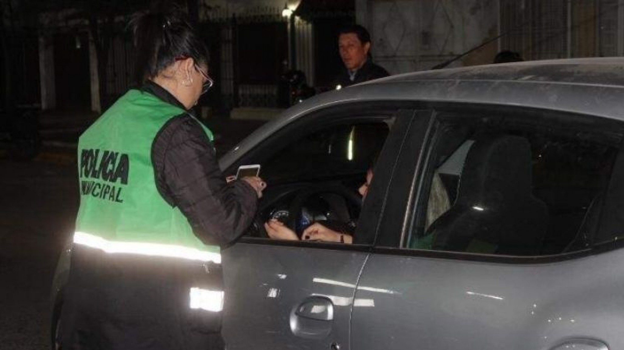 Alcoholemia alta : 44 veh韈ulos secuestrados