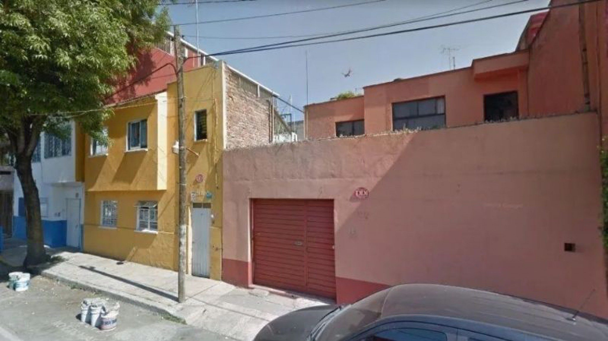 Apuñaló a sus 6 hijos y trató de quemarlos porque su esposa lo había dejado