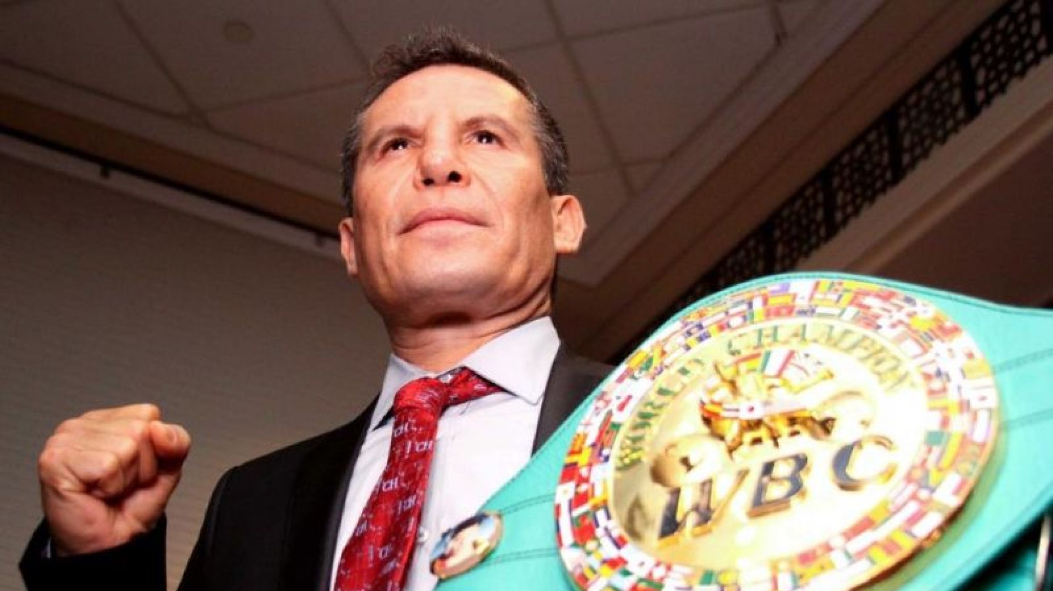 Boxeo: ¡Vuelve el emperador! Julio César Chávez deja el retiro