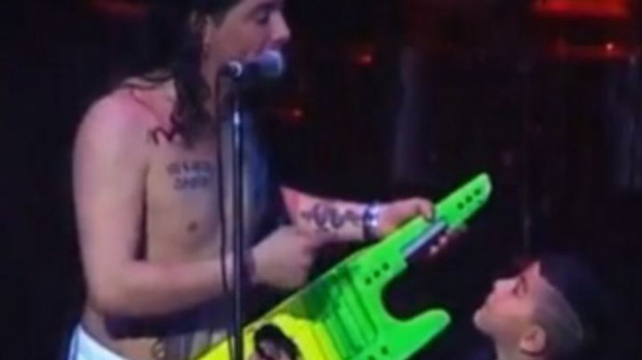 ¡Felicidad! El cantante de Damas Gratis celebró el cumpleaños de su hijo