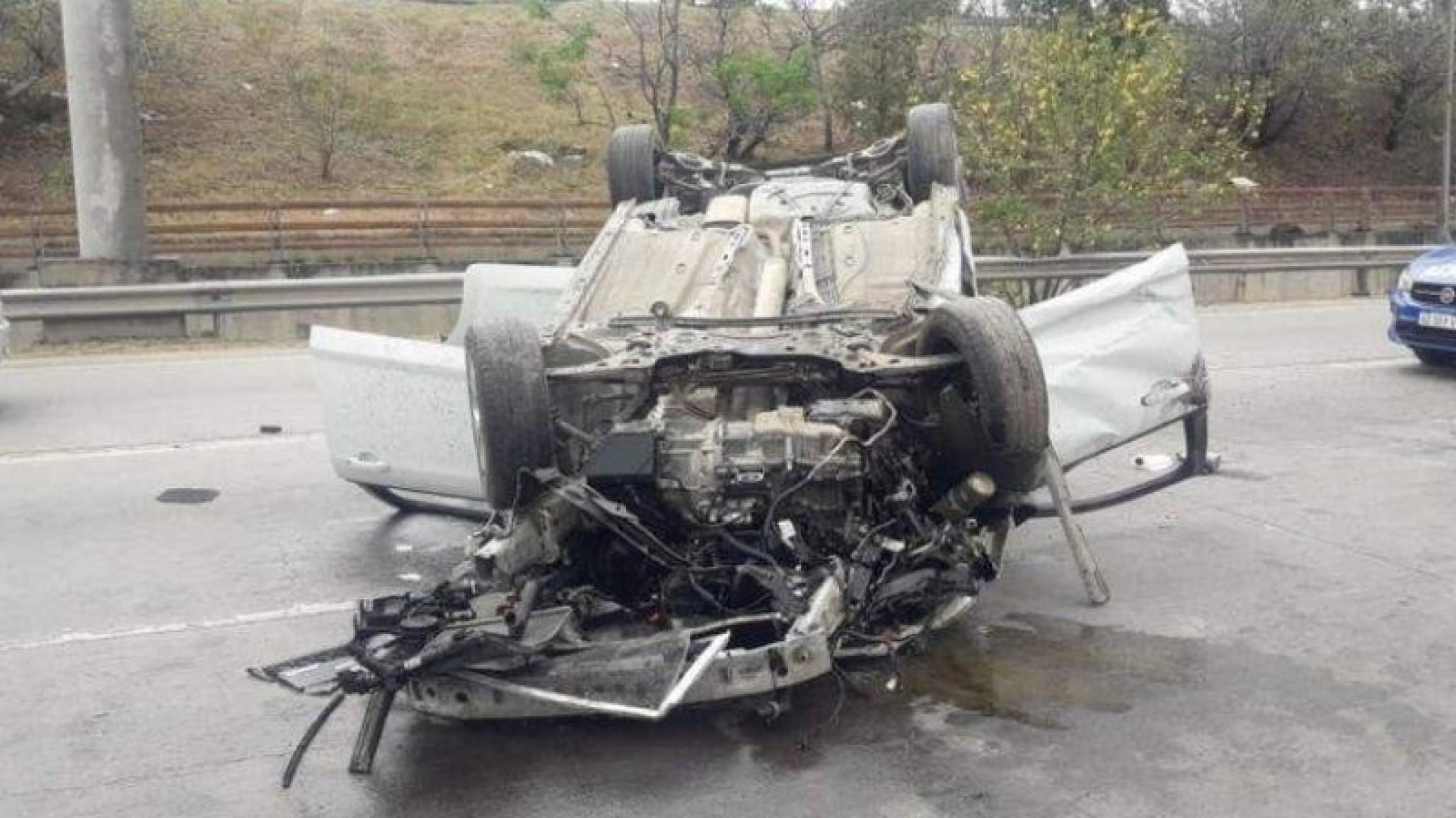 Impresionante choque y vuelco en Avenida Circunvalación, Córdoba