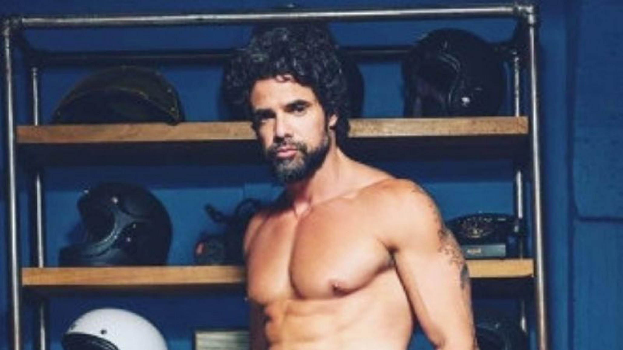 A días de las fotos completamente desnudo, Luciano Castro aseguró que “la está pasando mal