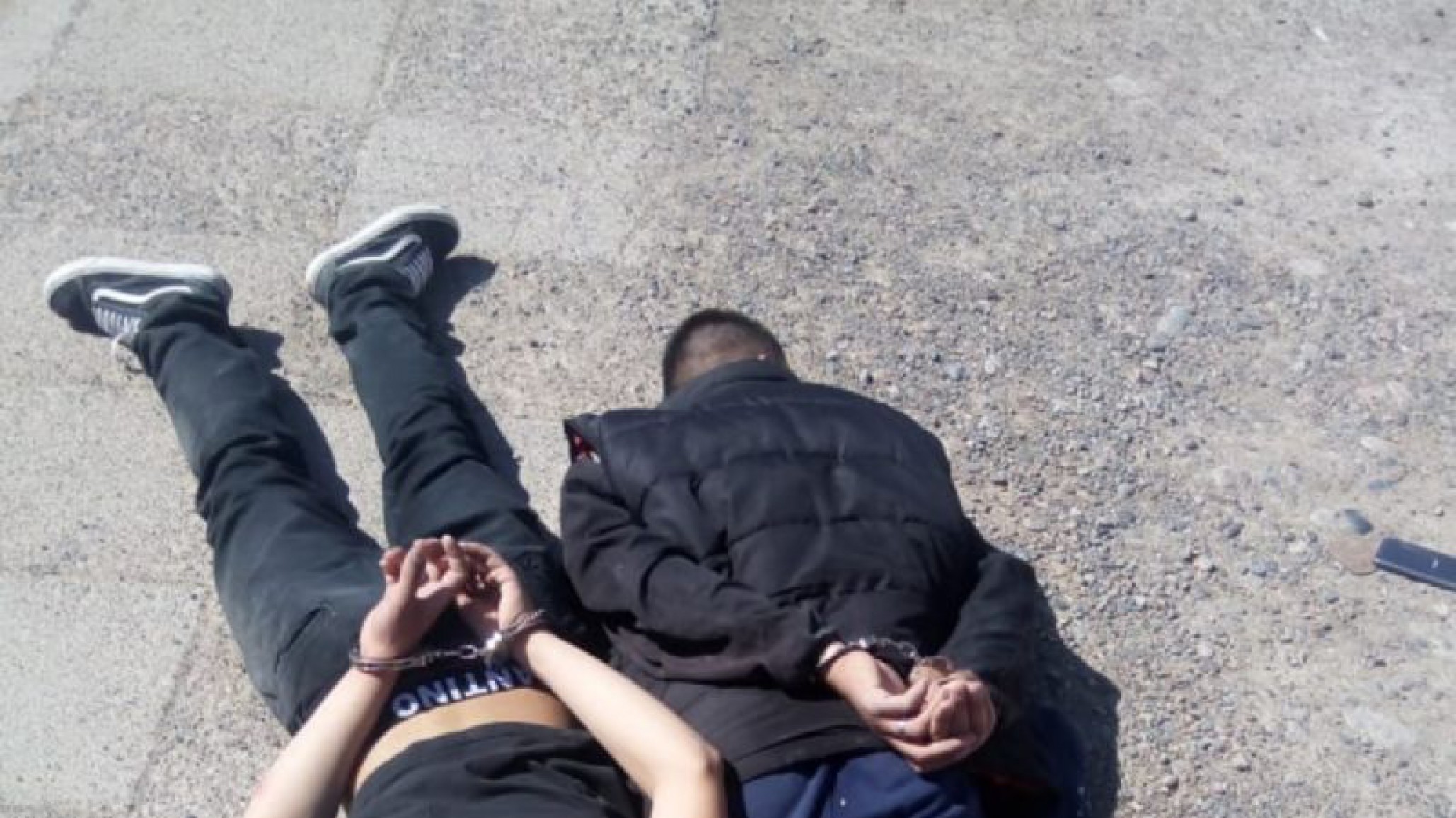 Trelew: Dos adolescentes asaltaron con un cuchillo y le robaron a un joven