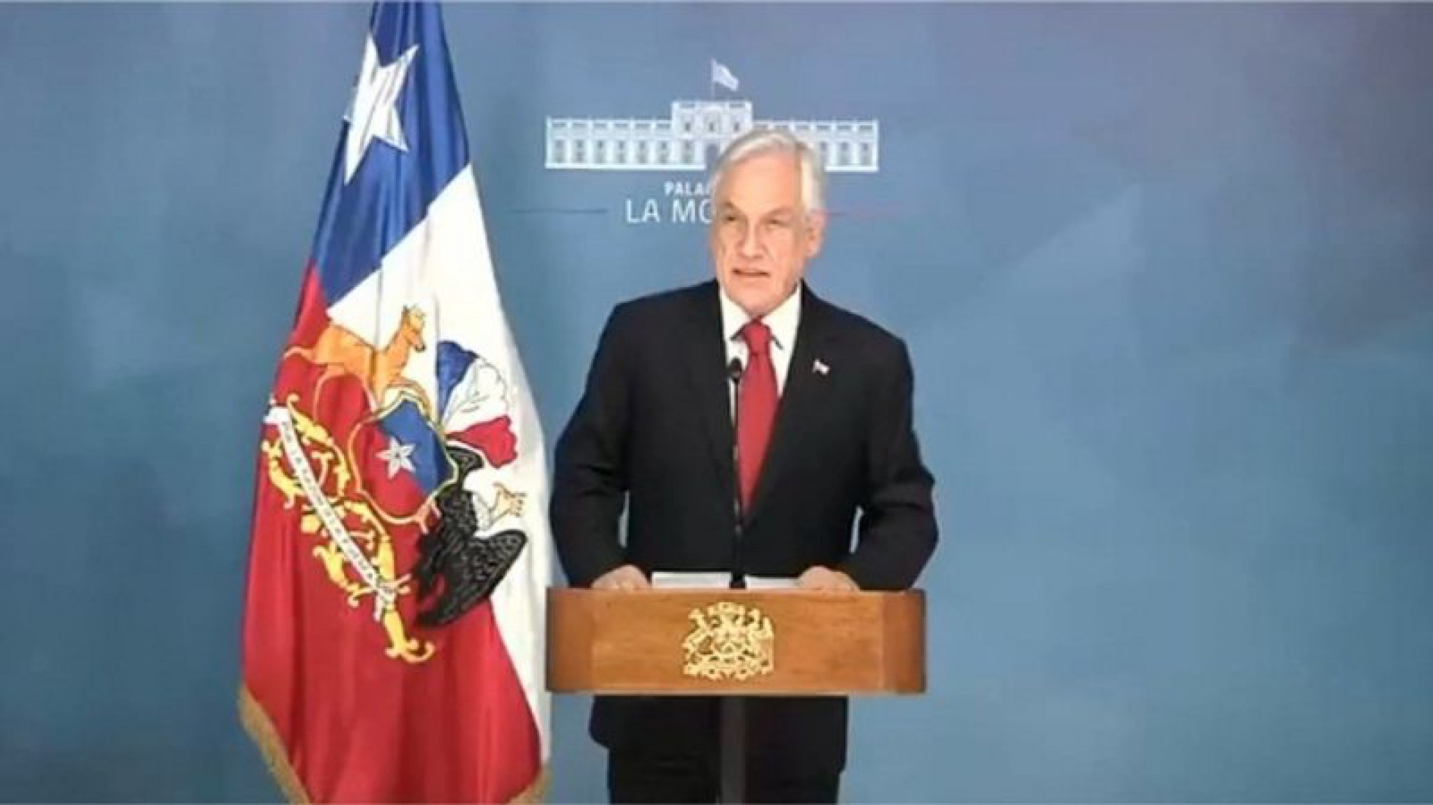 Piñera defendió los aumentos de subte y dictó el estado de emergencia