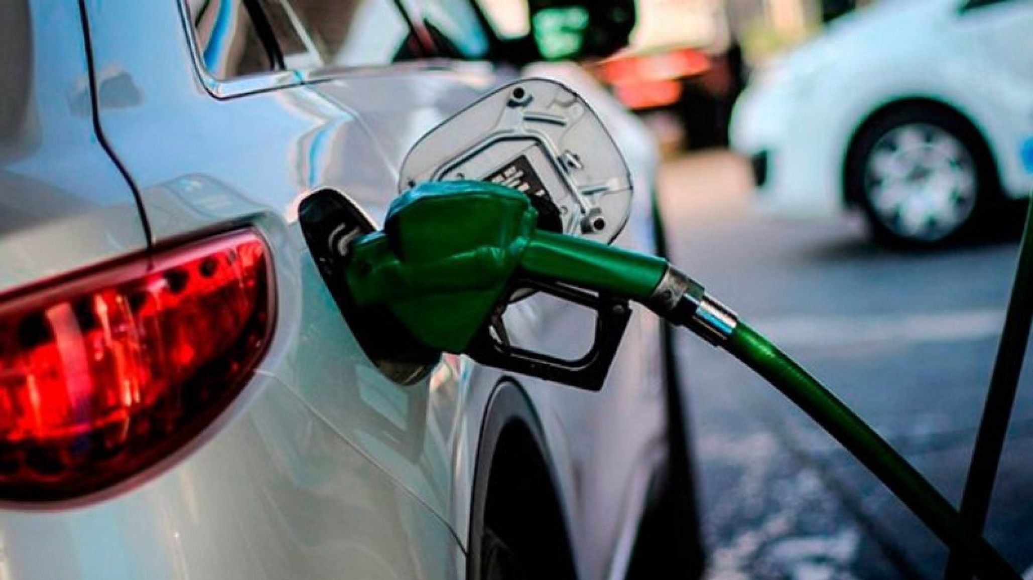Confirmado: no suben los combustibles