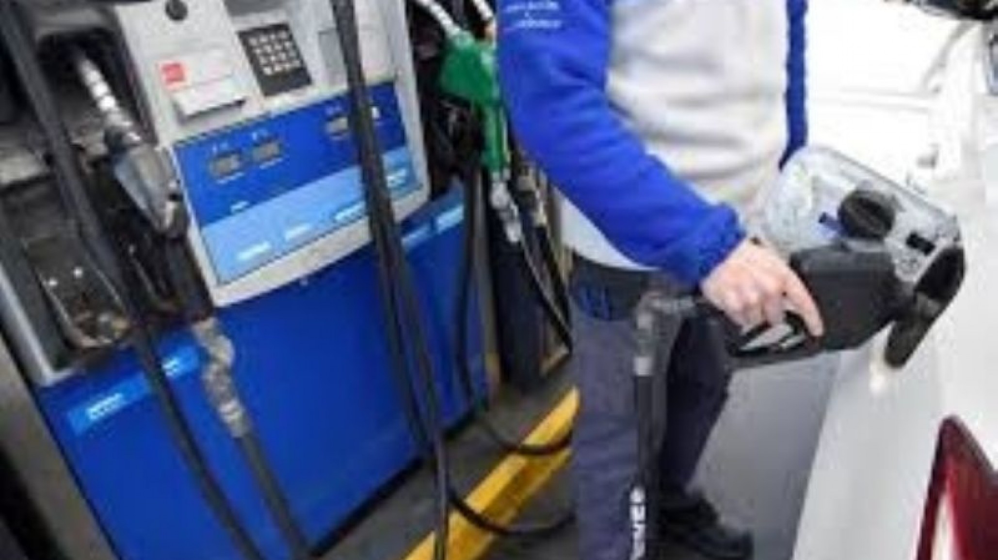 Aumenta un 5% el combustible desde las 00.00 horas
